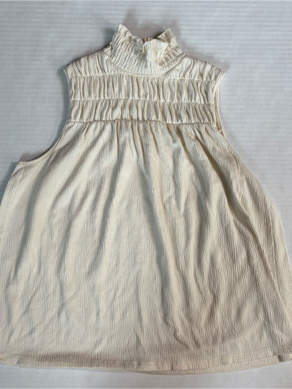 Calligraphie Women’s XS Sleeveless Smocked High-Neck Blouse - Cream/ivory